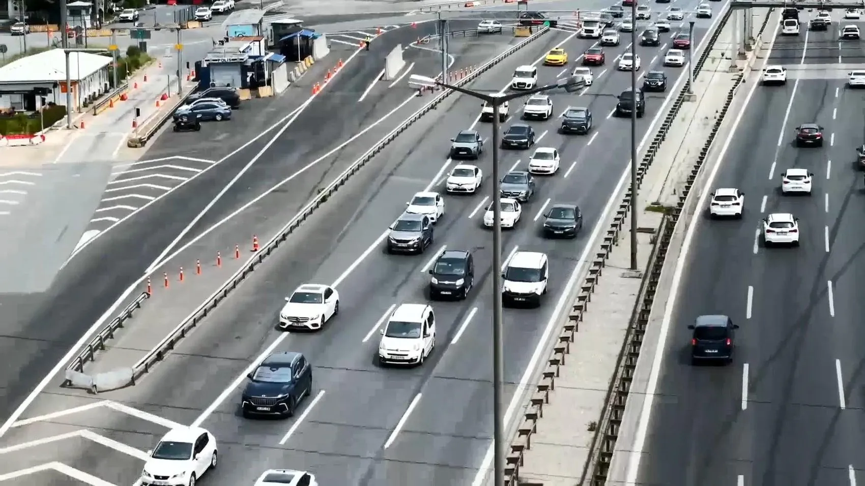 İstanbul yolunda bayram dönüşü çilesi başladı