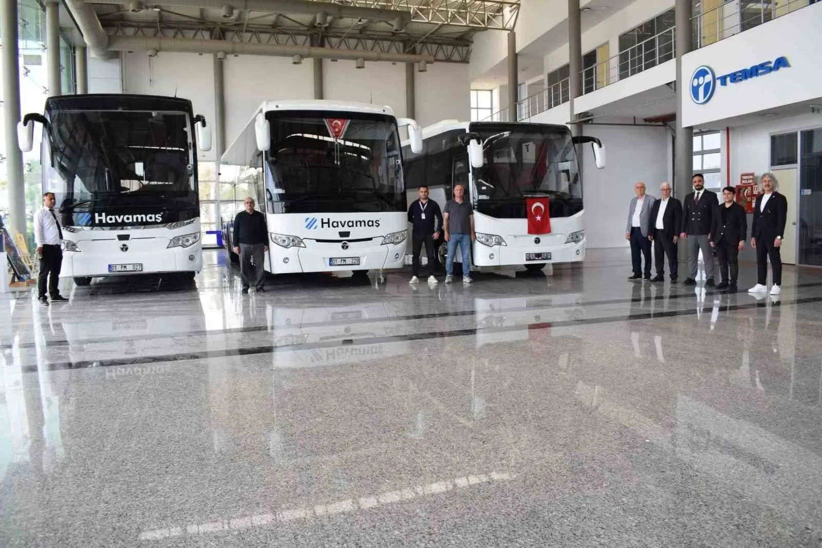 ÇUKUROVA ULUSLARARASI HAVALİMANI’NDA YOLCU TAŞIMACILIĞI HİZMETİ VEREN HAVAMAŞ, FİLOSUNU 8 YENİ OTOBÜSLE GÜÇLENDİRDİ. YENİ ARAÇLARIN HATAY-ADANA-TARSUS-MERSİN TRANSFER HATTINDA HİZMET VERECEĞİ BİLDİRİLDİ.