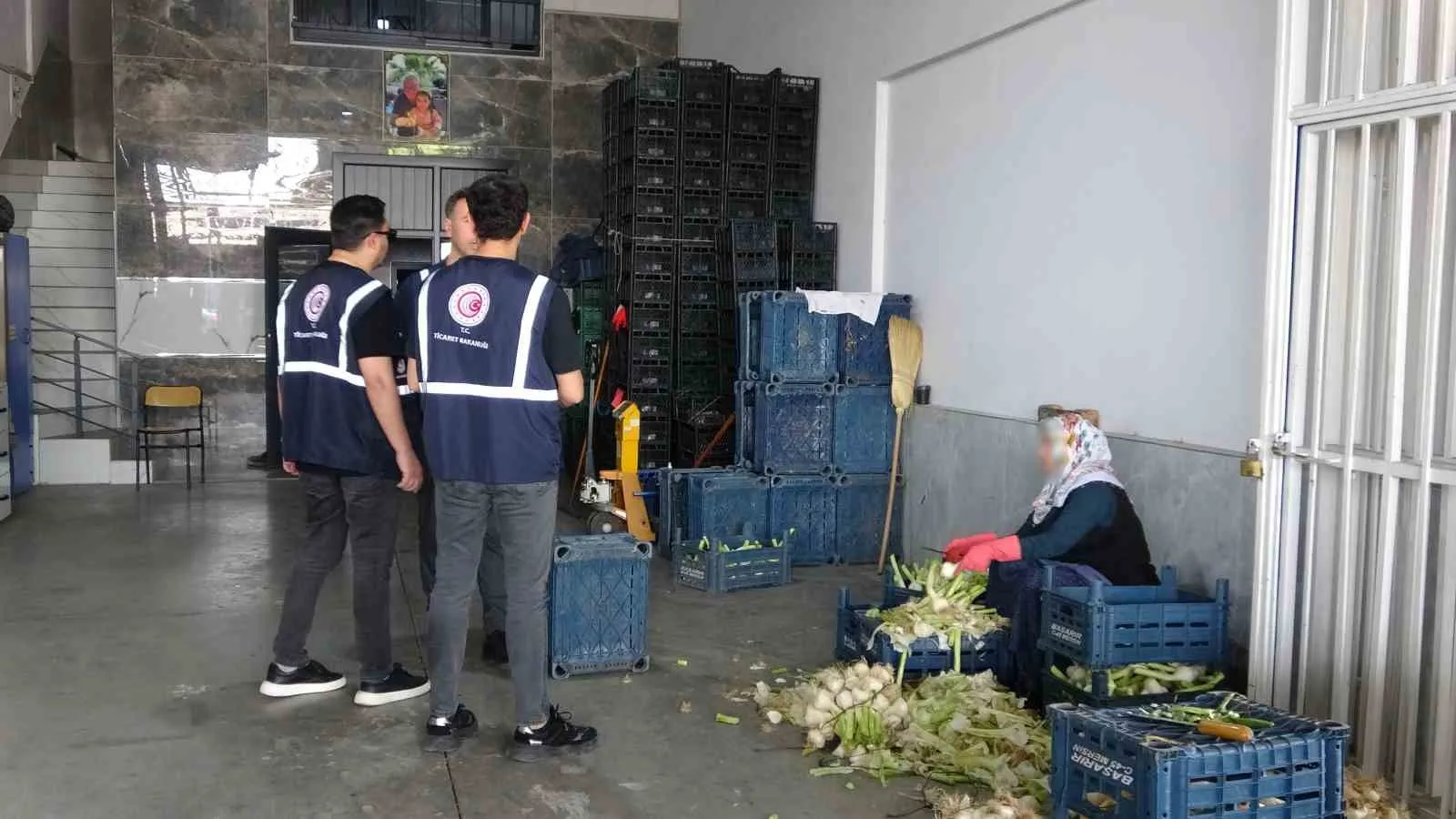 KURBAN BAYRAMI ÖNCESİNDE MERSİN’DE HAL KOMPLEKSLERİNDE DENETİMLER SIKLAŞTIRILDI.