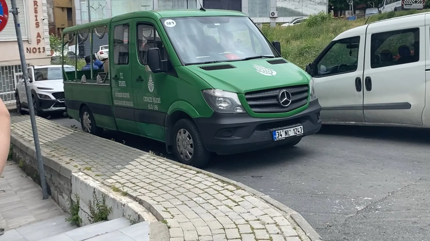 Şişli'de yalnız yaşayan kadın evinde ölü bulundu