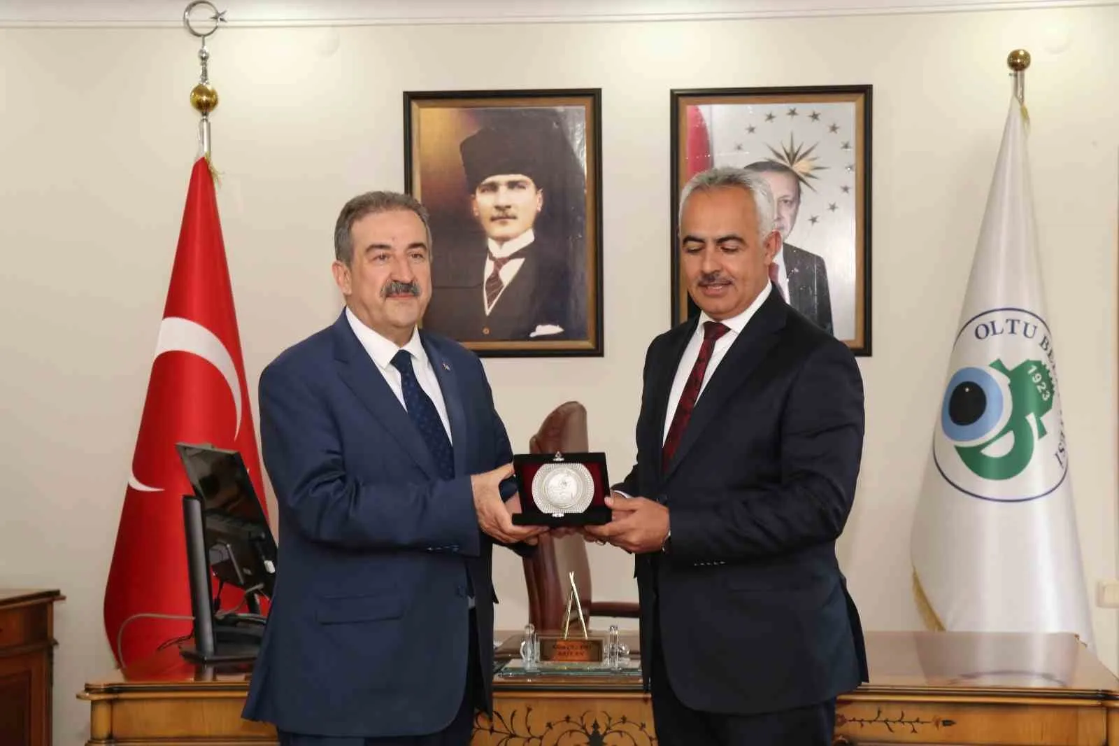 ANAYASA MAHKEMESİ ÜYESİ RECAİ AKYEL, MEMLEKETİ ERZURUM’DA ŞENKAYA VE OLTU İLÇELERİNİ ZİYARET ETTİ.