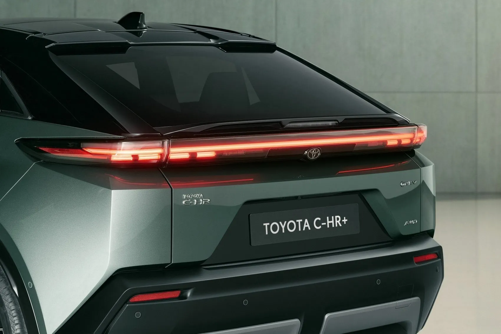 Toyota C-HR+ elektrik tüketimiyle rakiplerine gözdağı verdi
