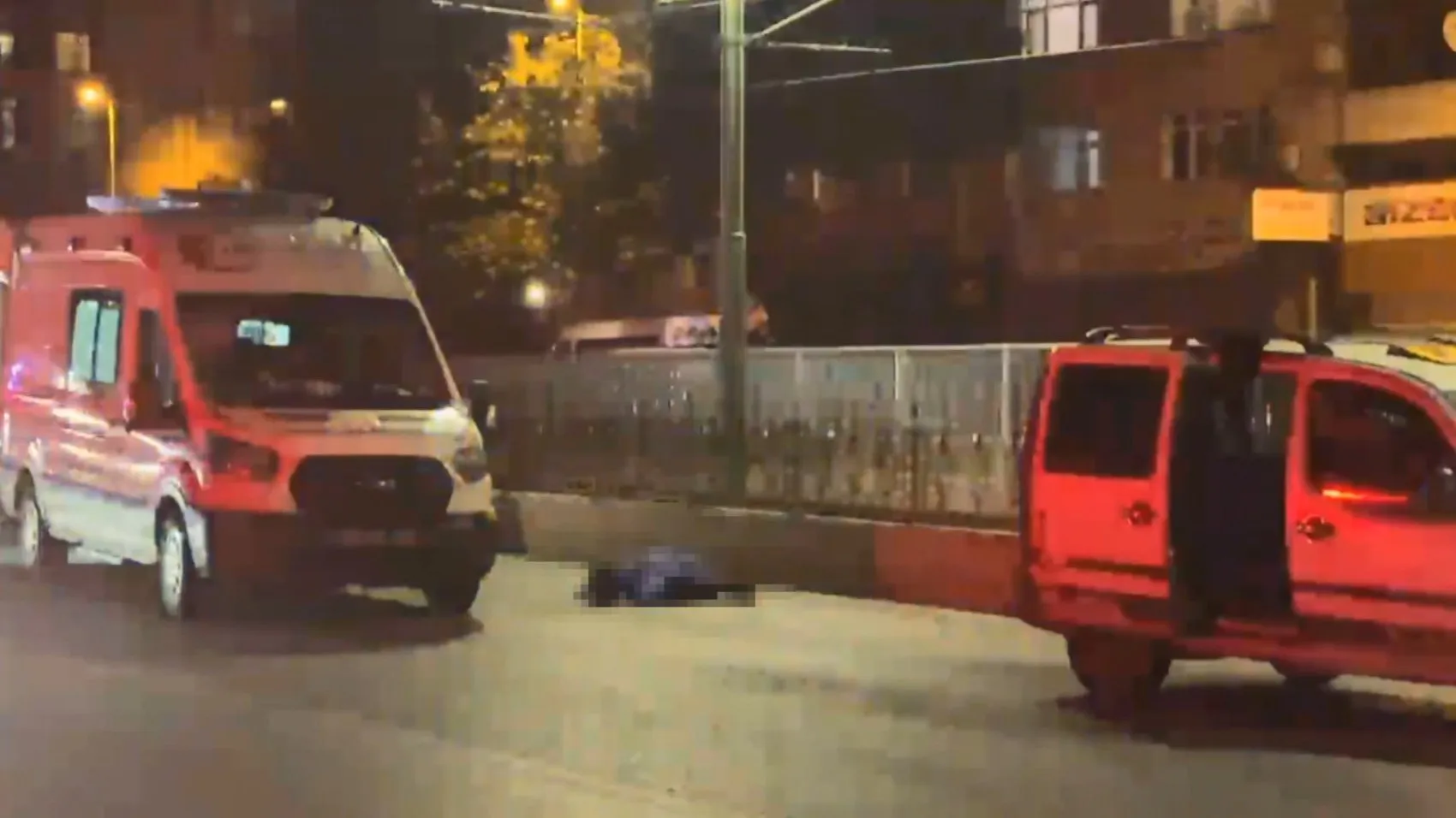 Sultangazi'de gece vakti feci kaza