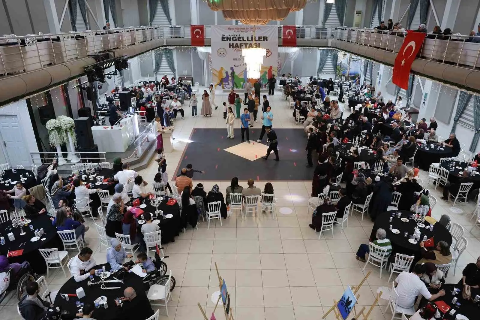 SAKARYA’NIN ERENLER İLÇESİNDE ENGELLİLER HAFTASI DOLAYISIYLA BELEDİYE TARAFINDAN ÖZEL BİREYLER VE AİLELERİNE YÖNELİK ETKİNLİK PROGRAMI DÜZENLENDİ.
