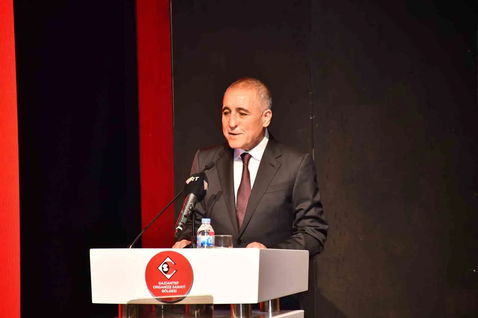 TEK ADAYLA GİDİLEN SEÇİMLERDE CENGİZ ŞİMŞEK OY BİRLİĞİ İLE YENİDEN GAZİANTEP OSB BAŞKAN SEÇİLDİ.