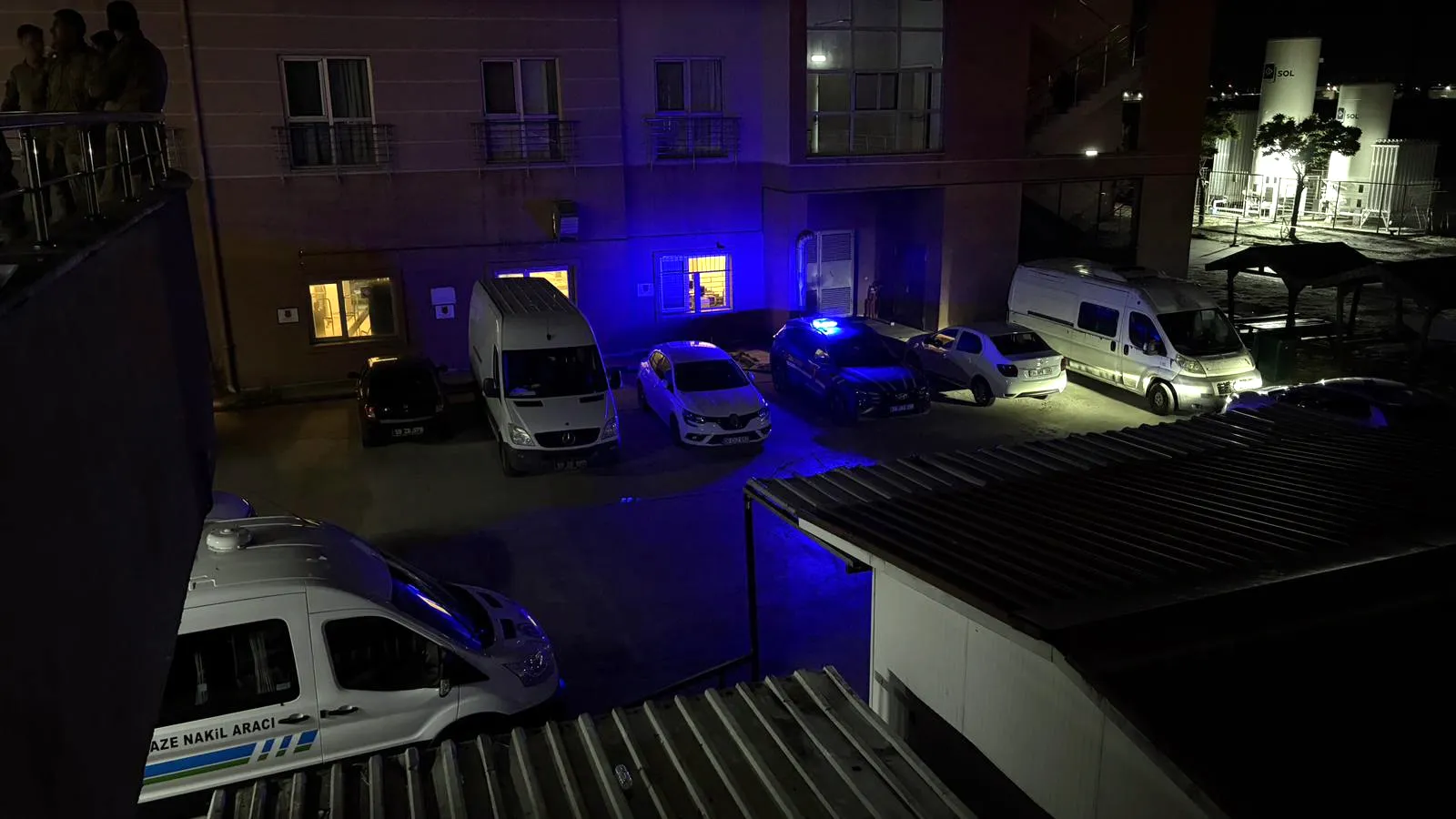 Çorlu'da restorandan çıkan gence silahlı saldırı