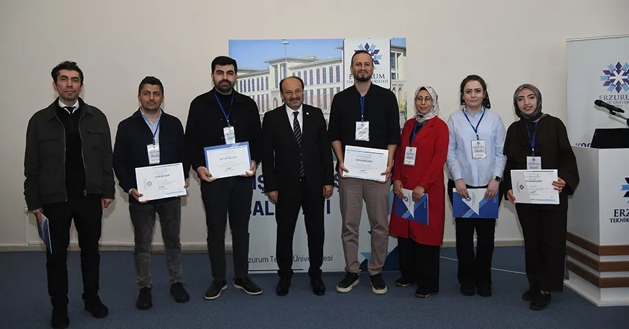 ERZURUM TEKNİK ÜNİVERSİTESİ’NDE (ETÜ), ÜNİVERSİTE-KAMU-YEREL YÖNETİM VE SİVİL TOPLUM İŞ BİRLİĞİNİ GÜÇLENDİRMEK, EĞİTİMDEN ARAŞTIRMAYA KADAR BİRÇOK ALANDA ORTAK AKIL MEKANİZMASINI GELİŞTİRMEK AMACIYLA “II. DIŞ PAYDAŞ ÇALIŞTAYI” GERÇEKLEŞTİRİLDİ.