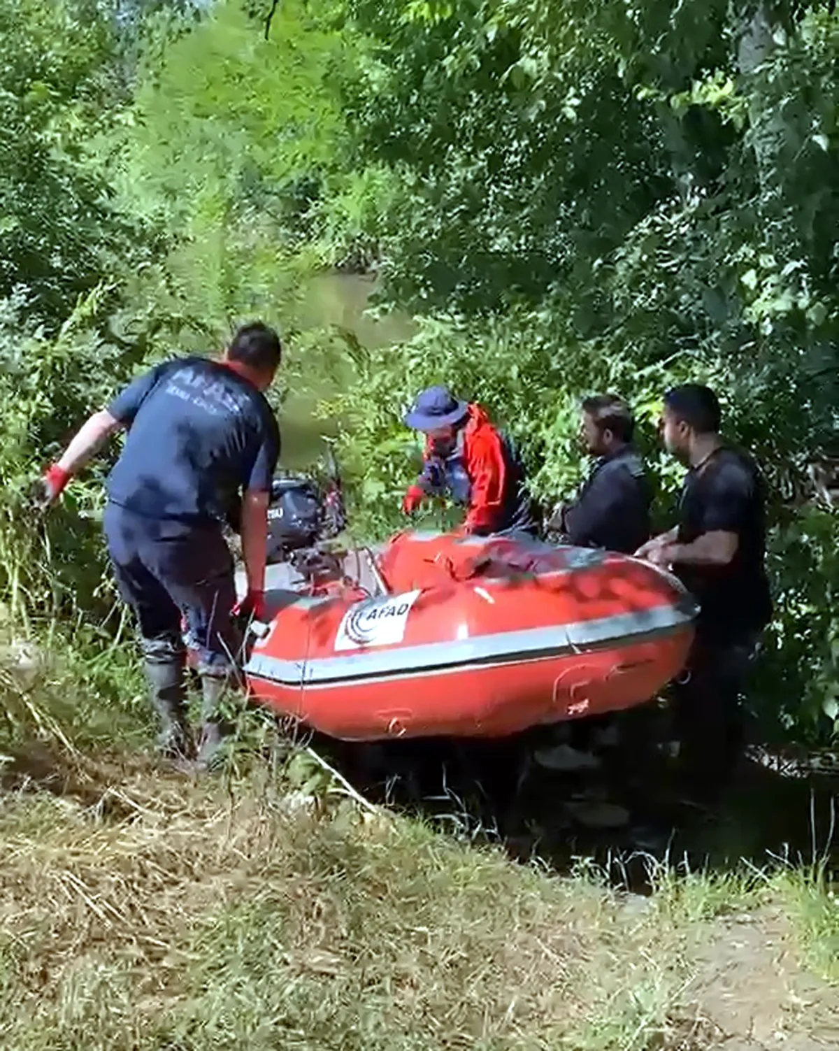 Edirne Tunca Nehri'nde kayıp iki arkadaşın cansız bedenine ulaşıldı