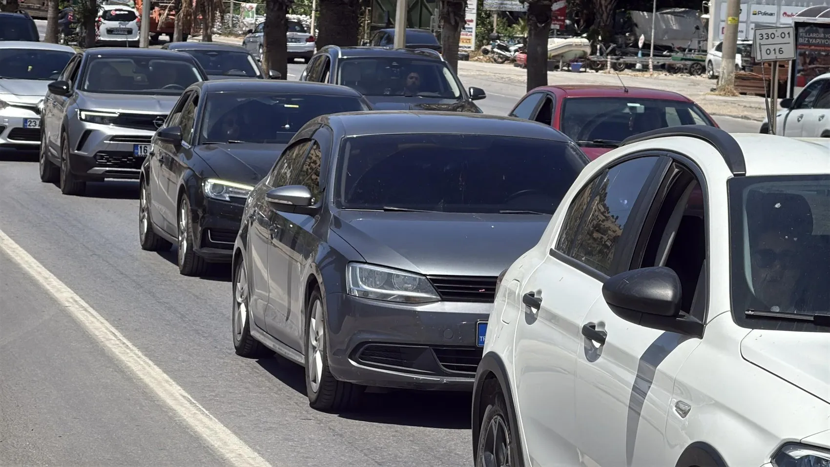 Bodrum trafiğinde dönüş yoğunluğu başladı