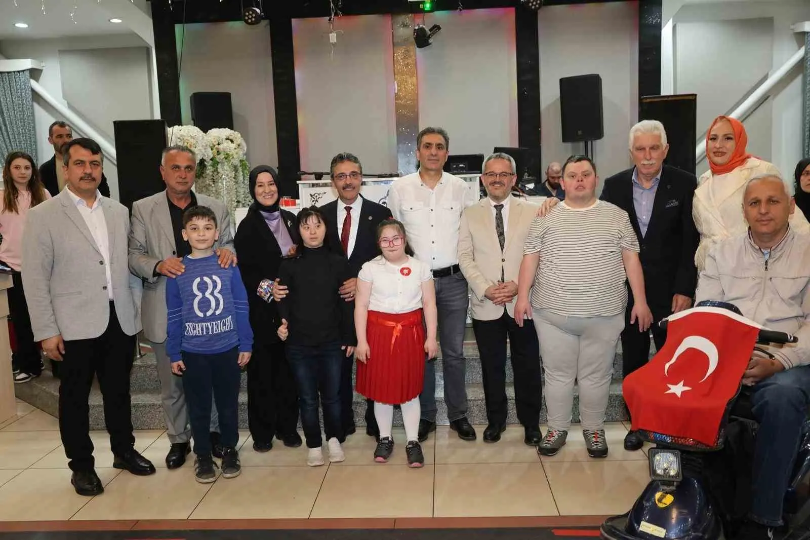 SAKARYA’NIN ERENLER İLÇESİNDE ENGELLİLER HAFTASI DOLAYISIYLA BELEDİYE TARAFINDAN ÖZEL BİREYLER VE AİLELERİNE YÖNELİK ETKİNLİK PROGRAMI DÜZENLENDİ.