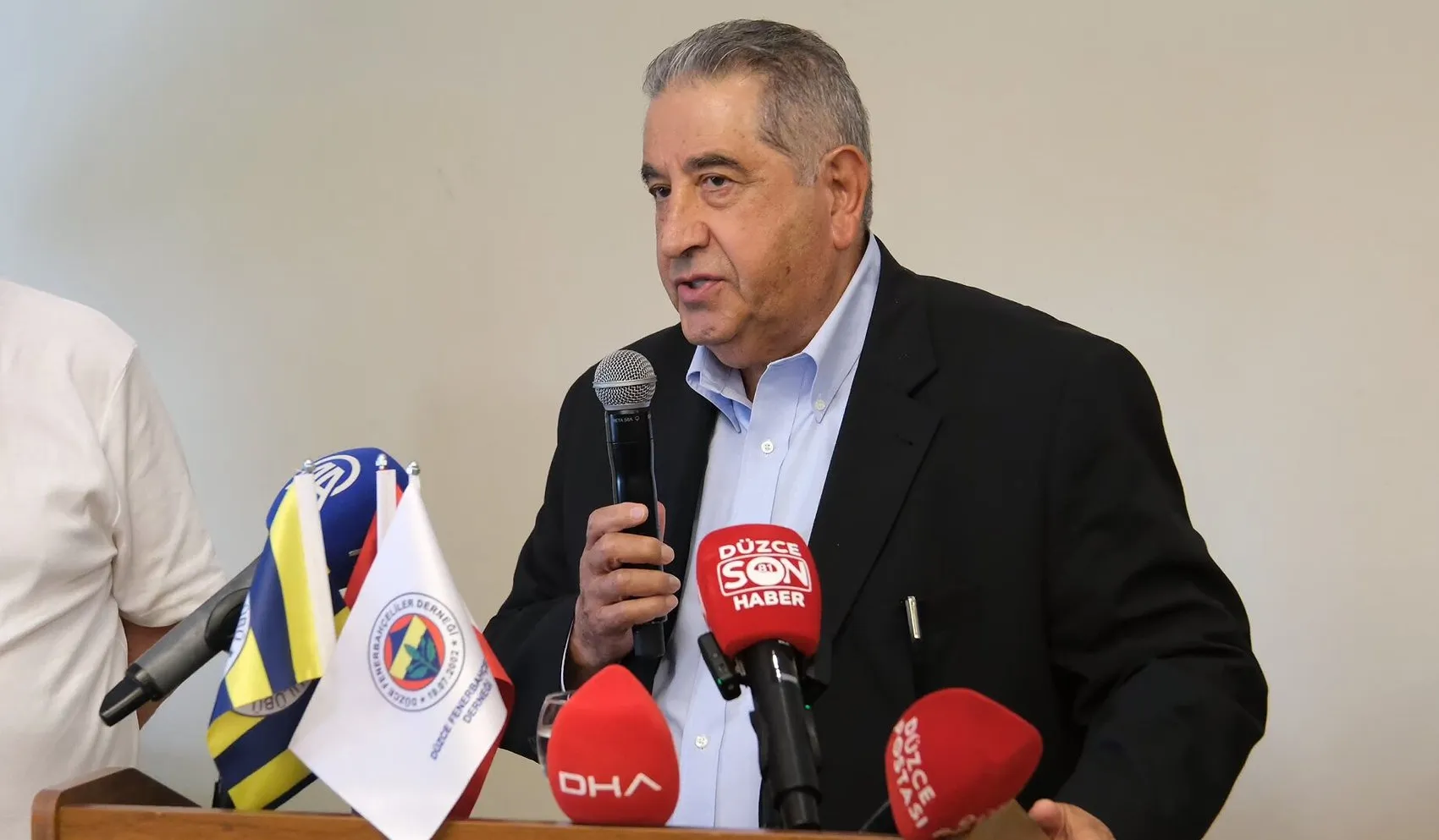 Aziz Yıldırım Düzce'de kongre öncesi destek istedi