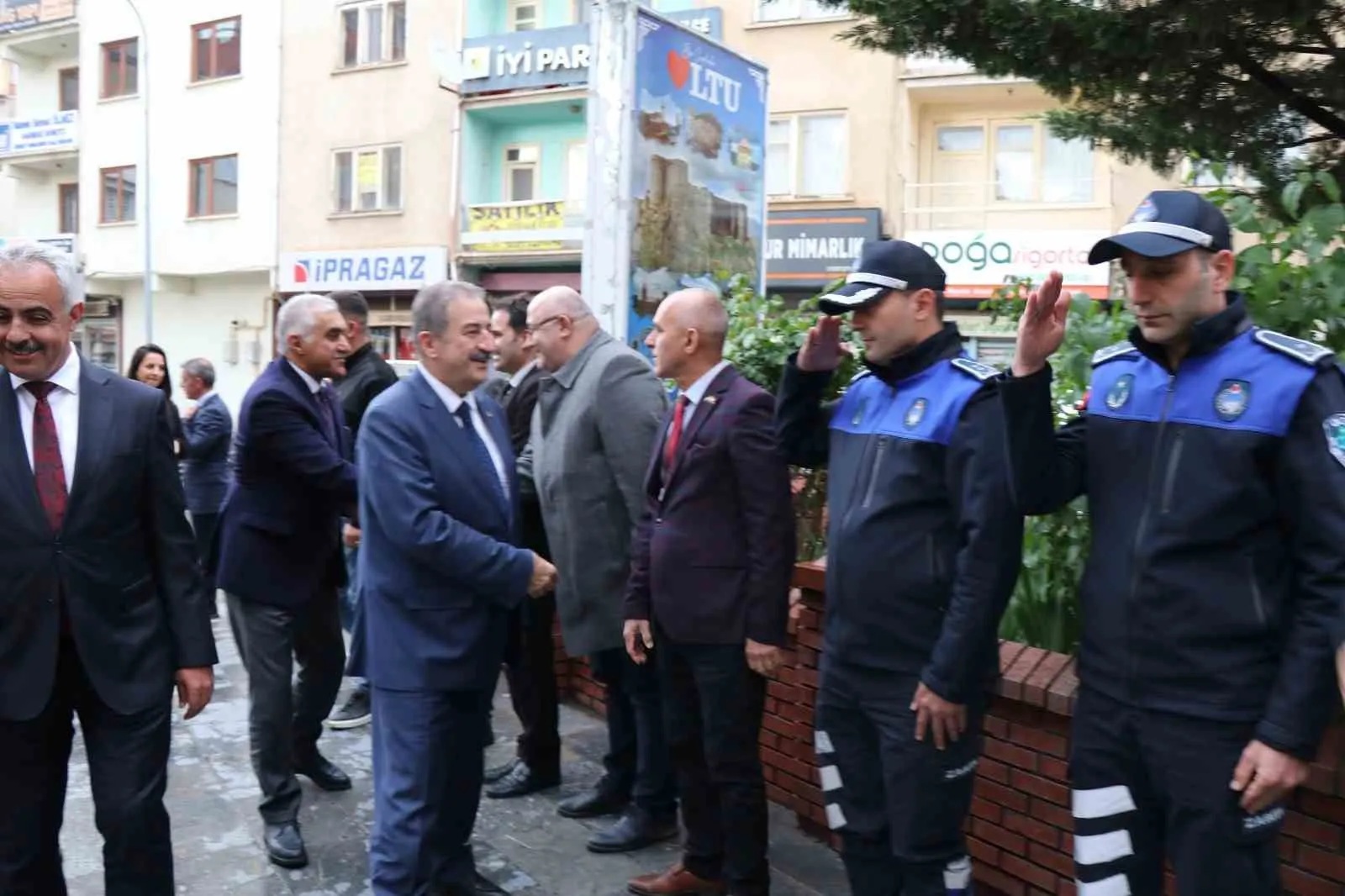 ANAYASA MAHKEMESİ ÜYESİ RECAİ AKYEL, MEMLEKETİ ERZURUM’DA ŞENKAYA VE OLTU İLÇELERİNİ ZİYARET ETTİ.