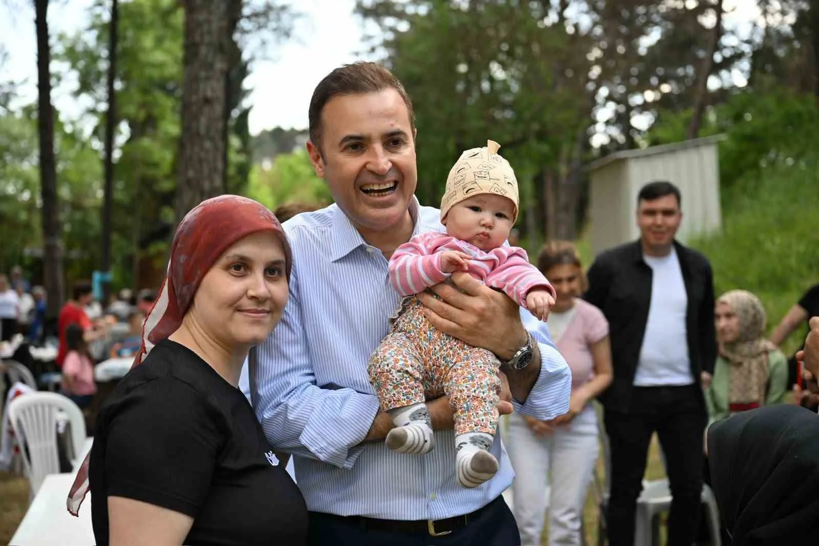 BAŞKAN AKIN: "BU ŞEHİRDE KİMSE YALNIZ DEĞİL"