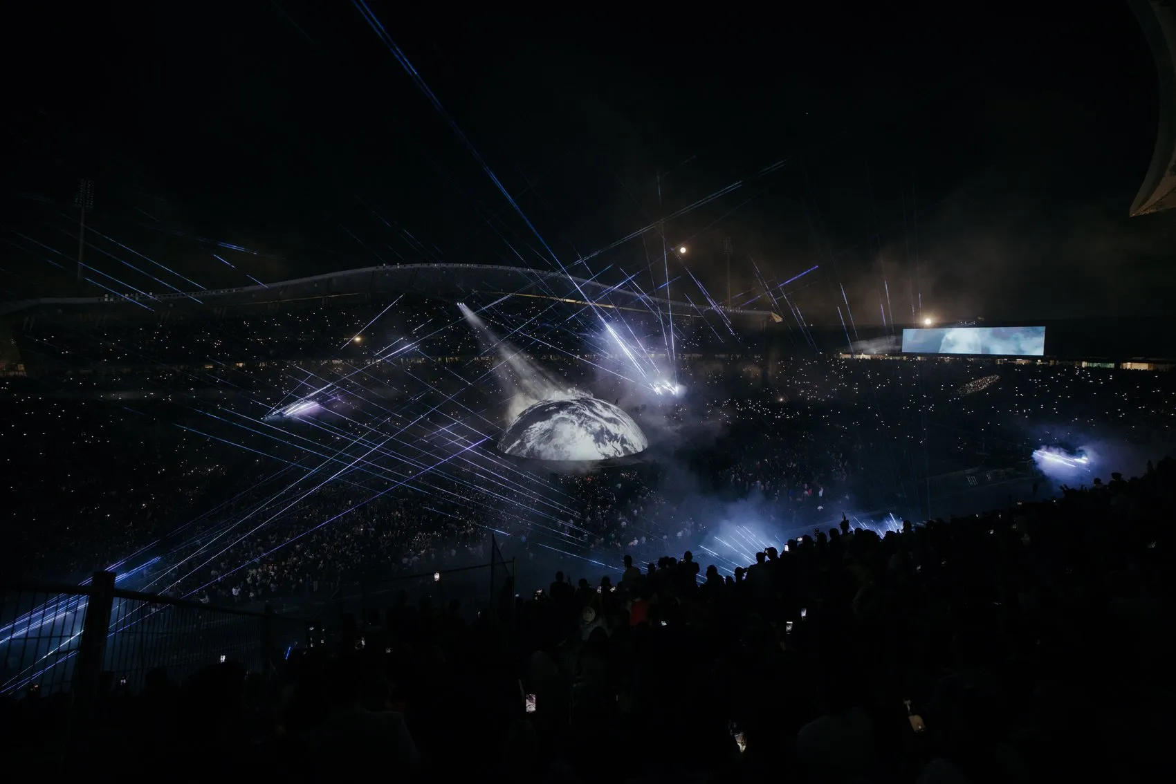 Kanye West İstanbul konserinde 118 bin kişiyle dünya rekoru kırdı