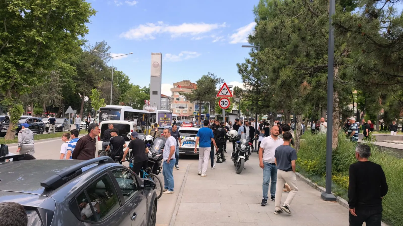 İnegöl trafiğinde kanlı hesaplaşma