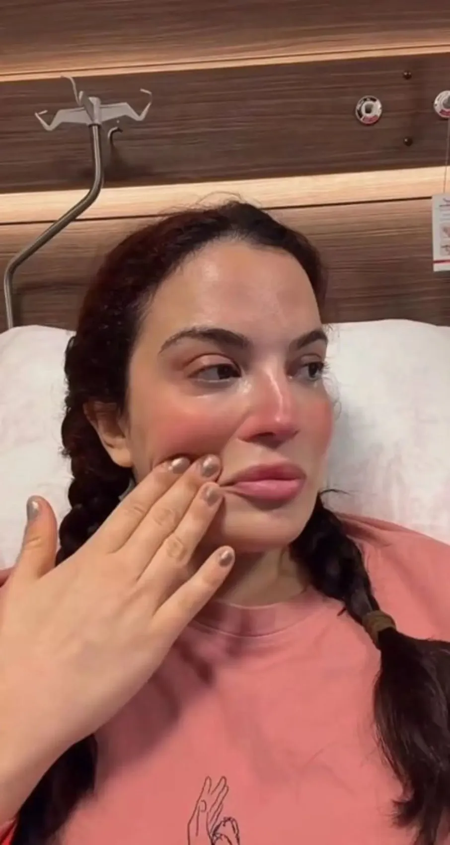 Doktor hatası hayatını kabusa çevirdi! Aslı Bekiroğlu zor günler geçiriyor 1