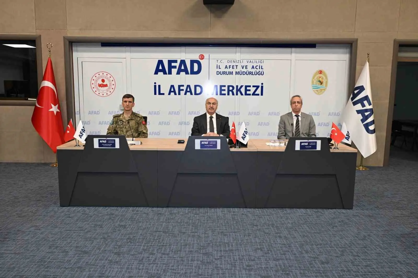 TÜRKİYE AFET MÜDAHALE PLANI (TAMP) KAPSAMINDA, DENİZLİ'DE BUGÜN İCRA EDİLEN DENİZLİ YEREL DÜZEY MASABAŞI TATBİKATI, VALİ YAVUZ SELİM KÖŞGER BAŞKANLIĞINDA GERÇEKLEŞTİRİLDİ.