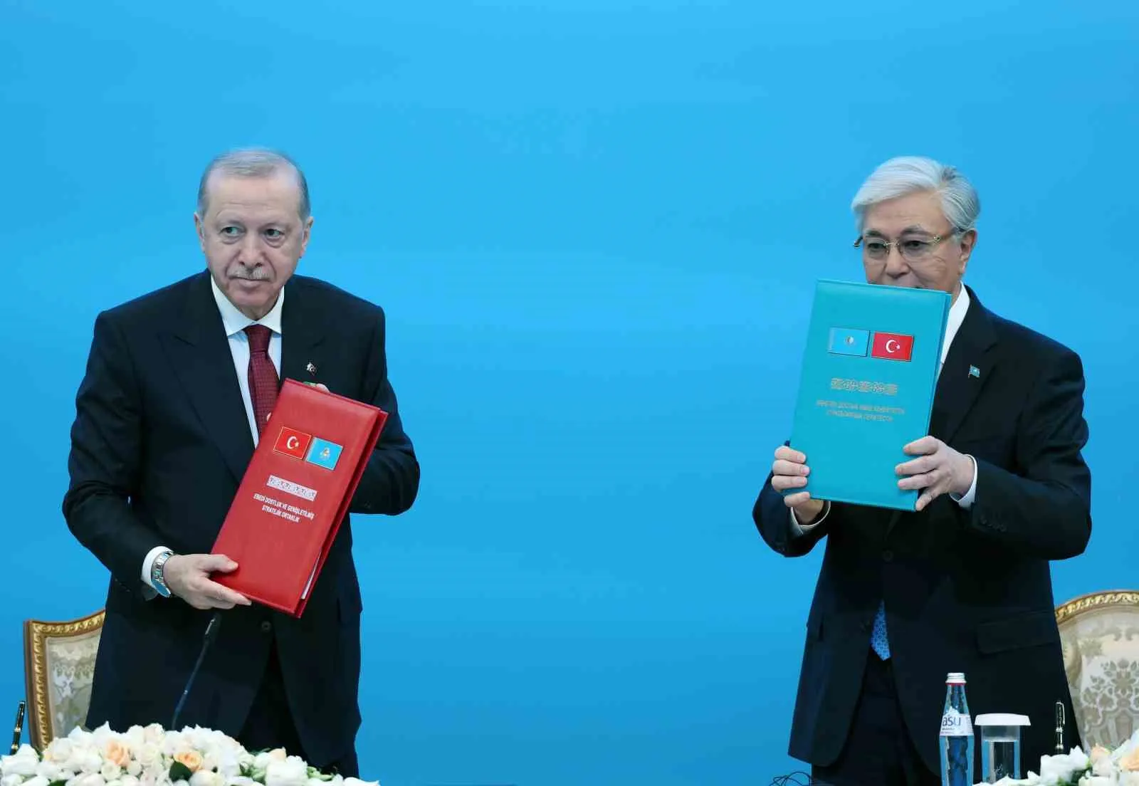 CUMHURBAŞKANI RECEP TAYYİP ERDOĞAN'IN ASTANA ZİYARETİ ÇERÇEVESİNDE TÜRKİYE İLE KAZAKİSTAN ARASINDA 13 ANLAŞMA İMZALANDI.