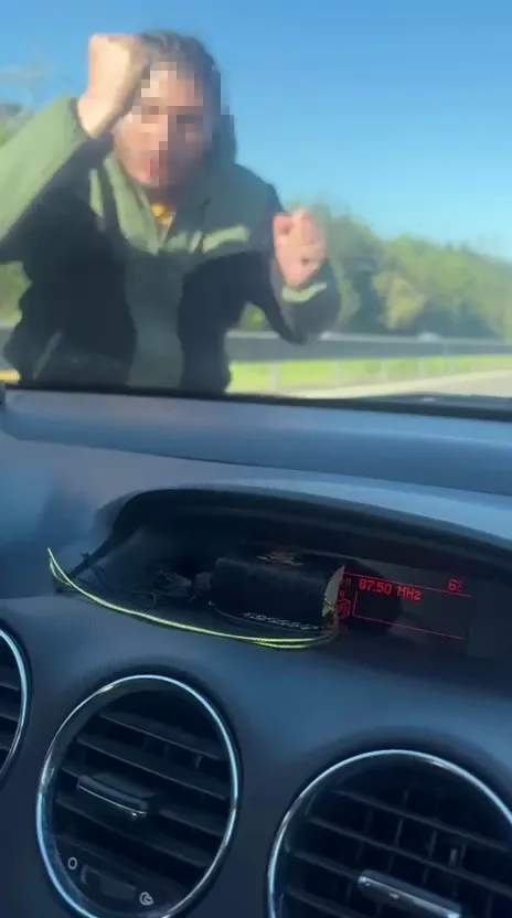 Bolu Dağı'nda yol verme kavgası kameraya yansıdı