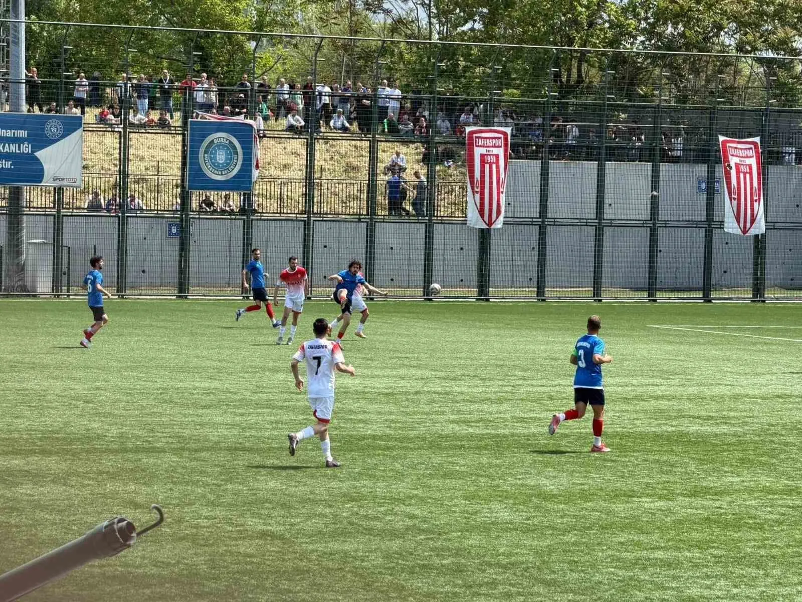 BÖLGESEL AMATÖR LİG’E (BAL) YÜKSELEN ZAFERSPOR KULÜBÜ’NE BURSA BÜYÜKŞEHİR BELEDİYE BAŞKAN VEKİLİ ŞAHİN BİBA VE 28. DÖNEM AK PARTİ BURSA MİLLETVEKİLİ REFİK ÖZEN’DEN TEBRİK.