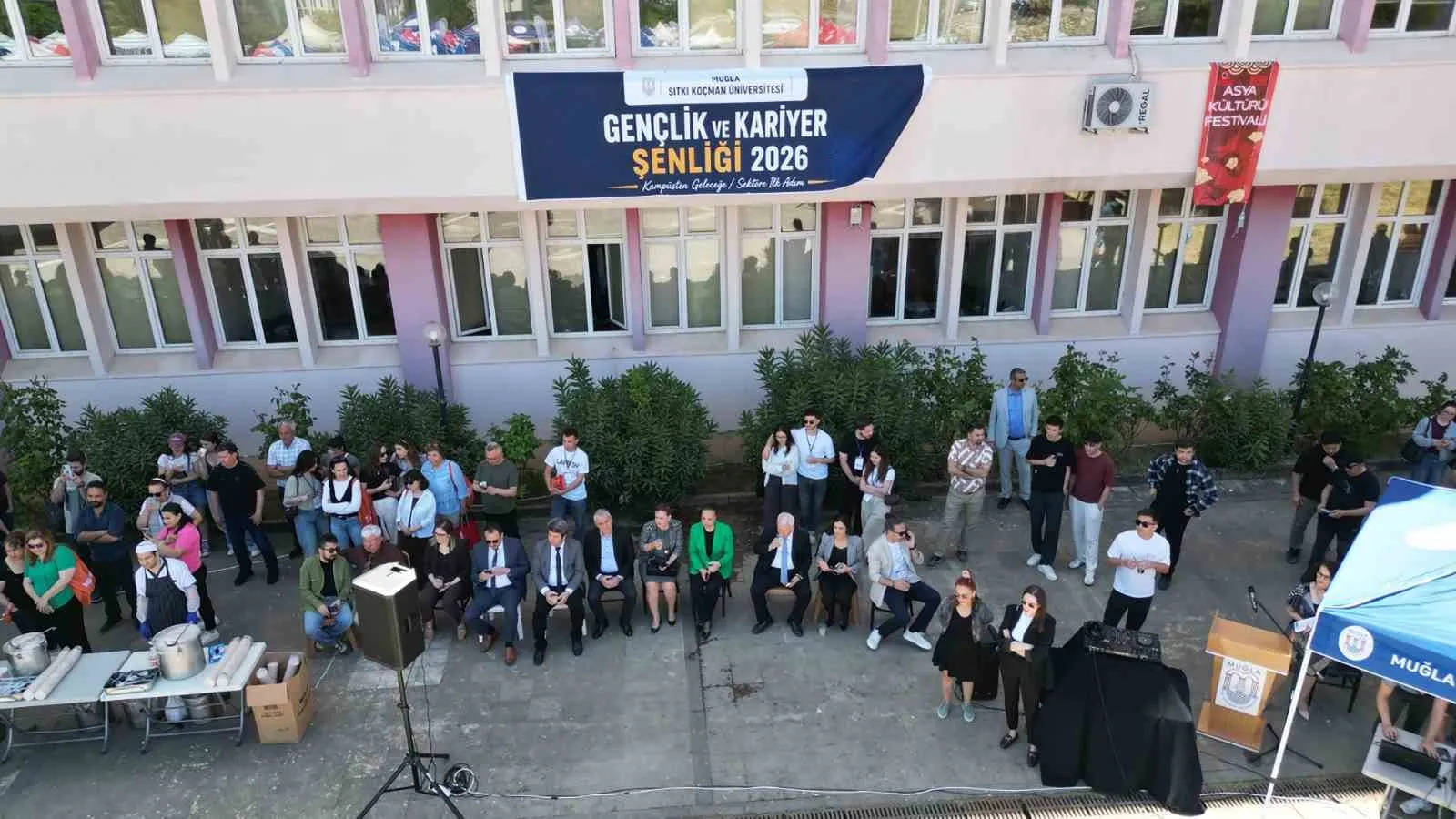 MUĞLA SITKI KOÇMAN ÜNİVERSİTESİ’NDE (MSKÜ) ÖĞRENCİLER İLE SEKTÖR TEMSİLCİLERİNİN BİR ARAYA GELDİĞİ ‘KARİYER ŞENLİĞİ 2026’ ETKİNLİĞİ DÜZENLENDİ.