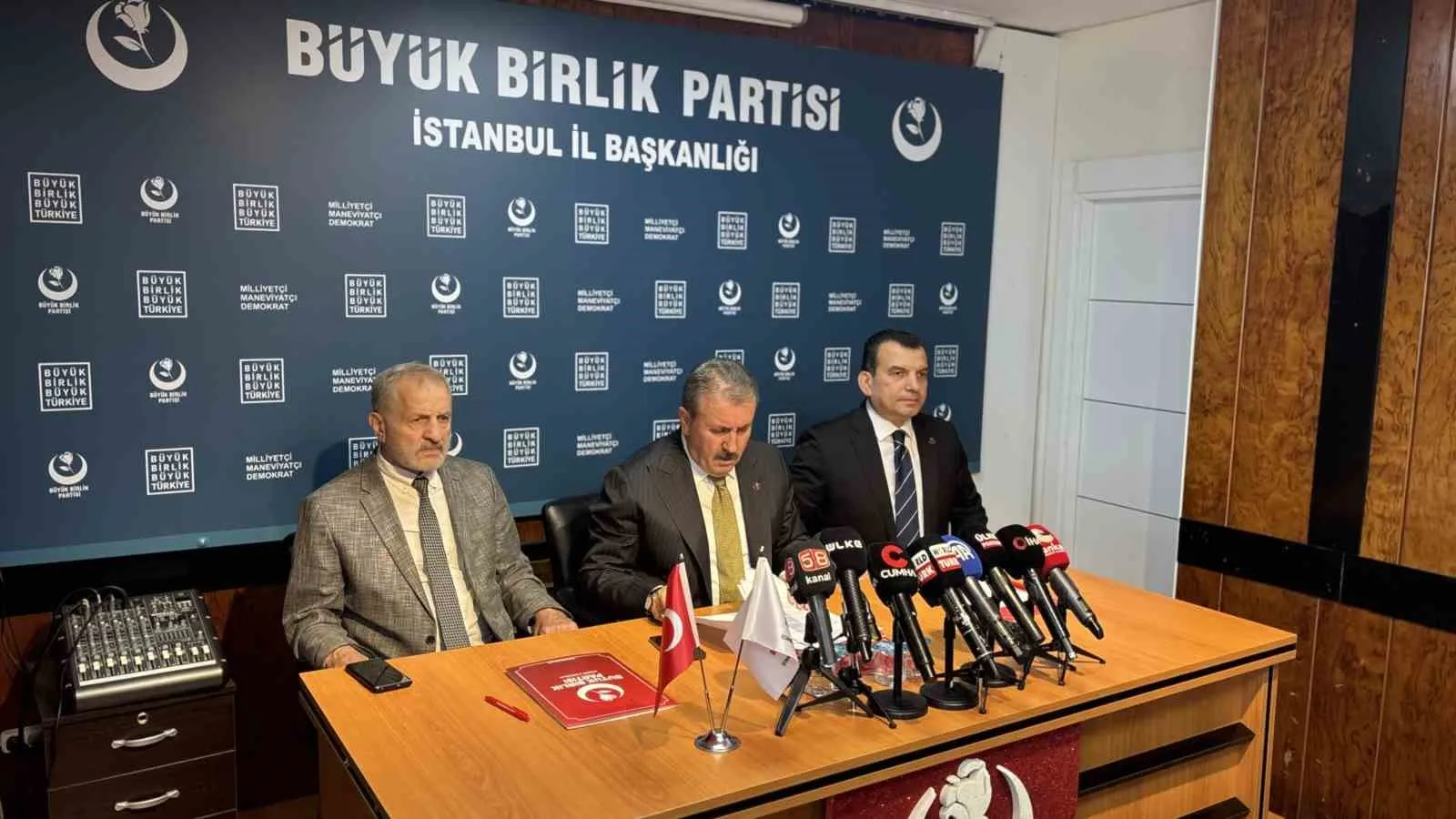 BBP GENEL BAŞKANI DESTİCİ GÜNDEME DAİR AÇIKLAMALARDA BULUNDU.