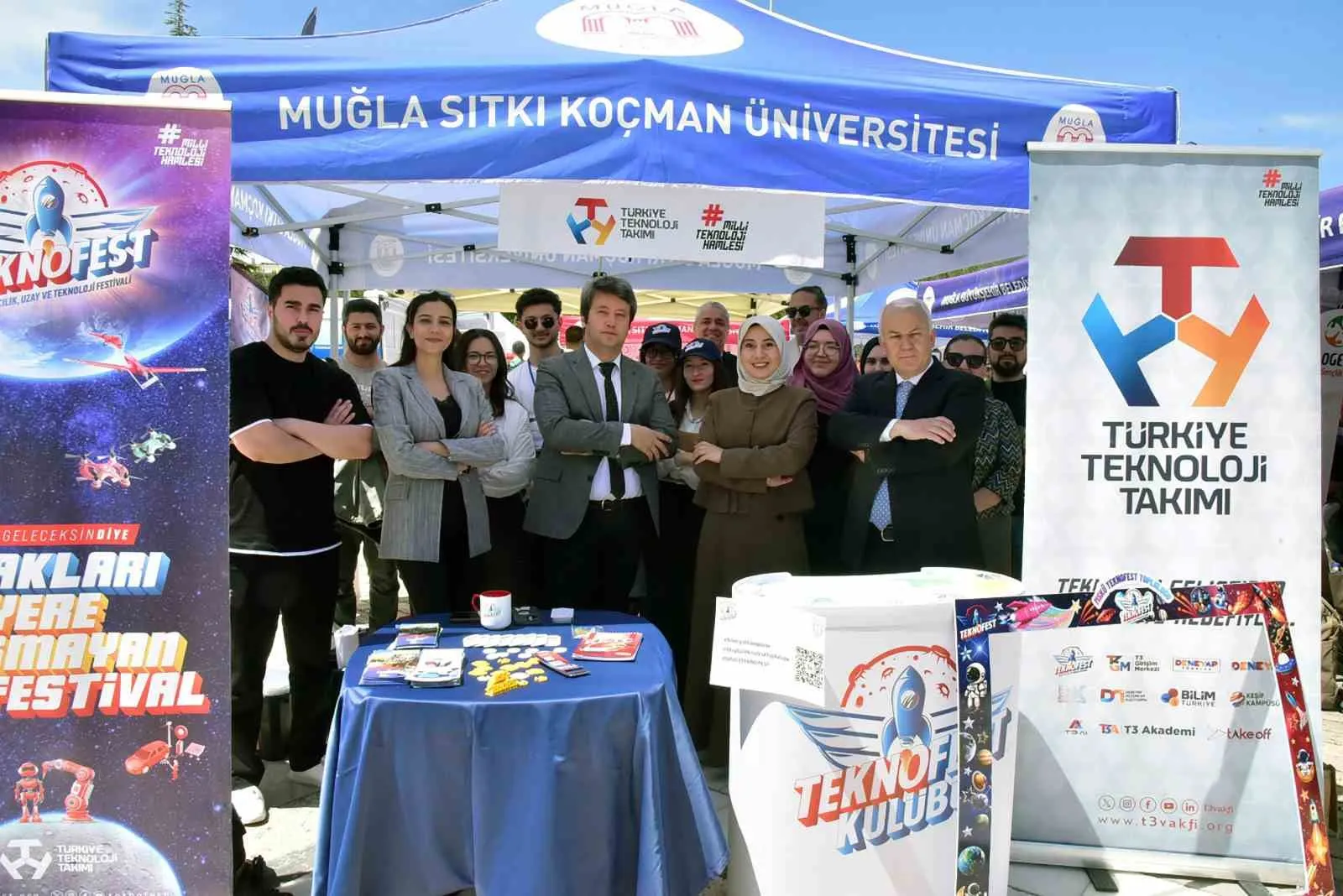MUĞLA SITKI KOÇMAN ÜNİVERSİTESİ’NDE (MSKÜ) ÖĞRENCİLER İLE SEKTÖR TEMSİLCİLERİNİN BİR ARAYA GELDİĞİ ‘KARİYER ŞENLİĞİ 2026’ ETKİNLİĞİ DÜZENLENDİ.