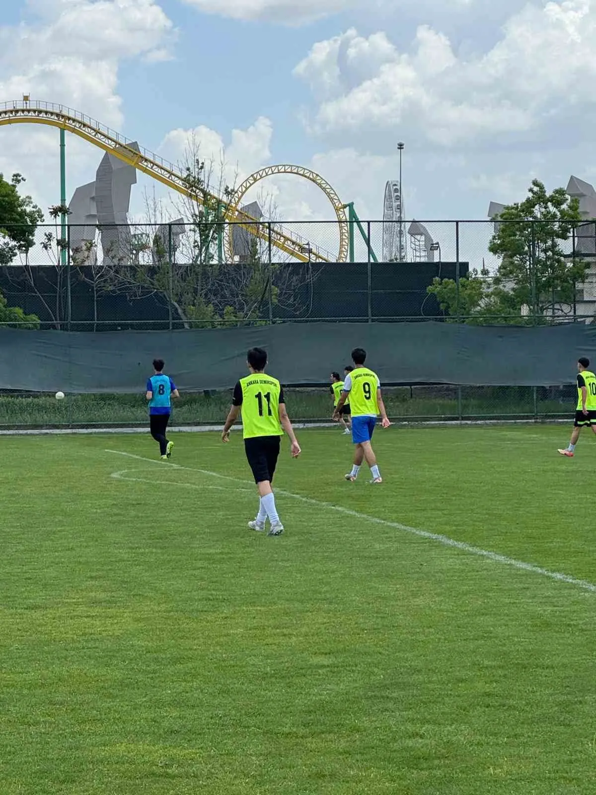 ANKARA DEMİRSPOR’UN 9-13 MAYIS TARİHLERİ ARASINDA YAPILAN ALTYAPI SEÇMELERİNE 3 BİNİN ÜZERİNDE FUTBOLCU ADAYI KATILDI.