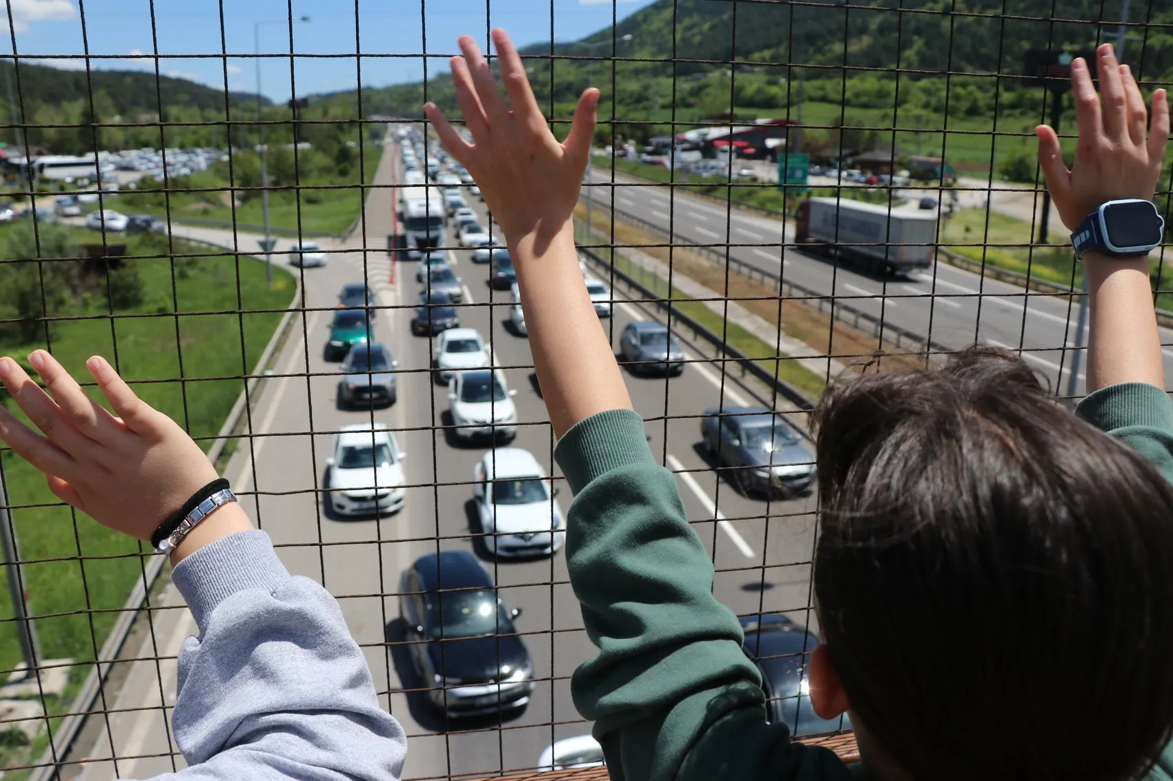 Bayram dönüşü Bolu geçişinde trafik İstanbul yönünde kilitlendi