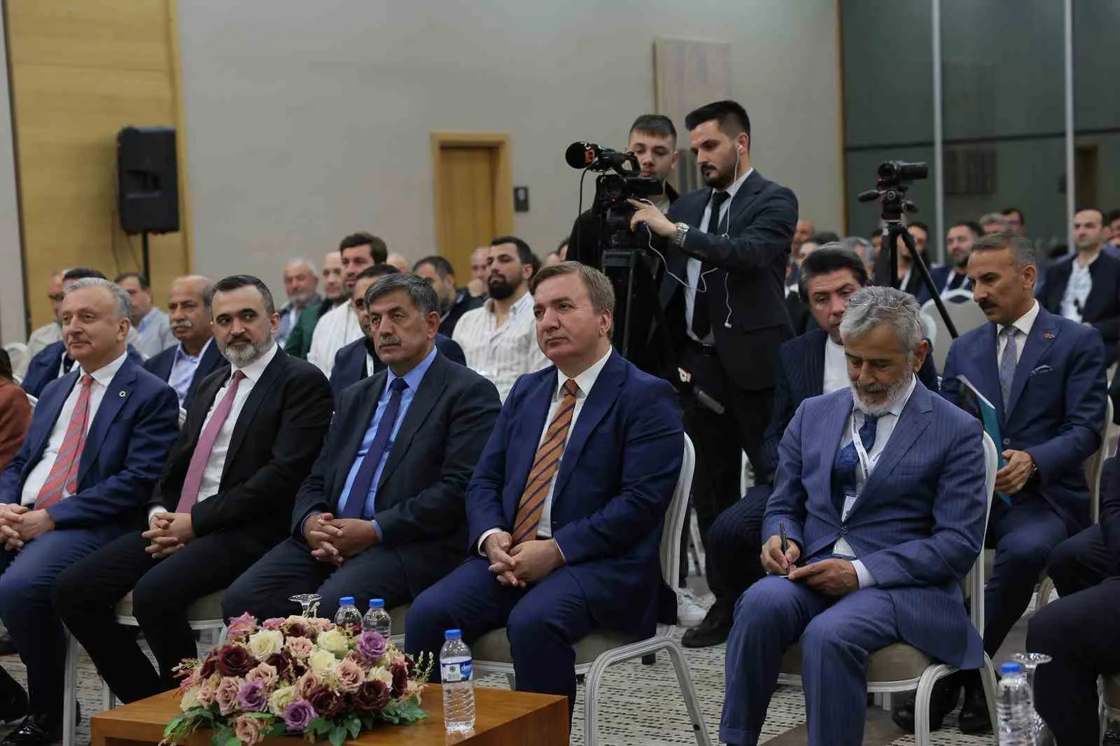 "ŞEHRİN EKONOMİSİ ERZİNCAN" PANELİ DÜZENLENDİ