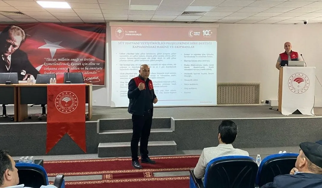 KIRSAL KALKINMA DESTEKLERİ VE TASARRUFLU TARIMSAL SULAMA SİSTEMLERİ HAKKINDA, KIRKLARELİ TARIM VE ORMAN İL MÜDÜRÜ GÖKHAN KARACA BAŞKANLIĞINDA, YATIRIMCI BİLGİLENDİRME TOPLANTISI GERÇEKLEŞTİRİLDİ.