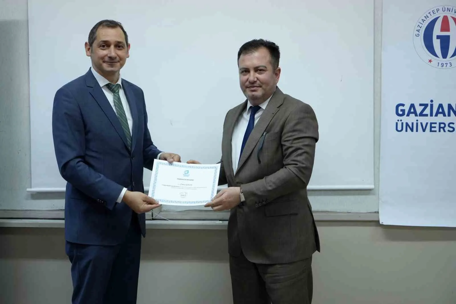 İHLAS HABER AJANSI BÖLGE MÜDÜRÜ AHMET ORHAN AKIN'A TEŞEKKÜR BELGESİ VERİLDİ