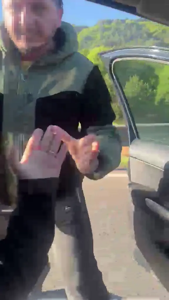Bolu Dağı'nda yol verme kavgası kameraya yansıdı