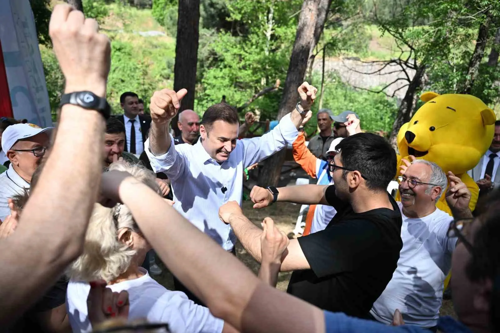 BAŞKAN AKIN: "BU ŞEHİRDE KİMSE YALNIZ DEĞİL"