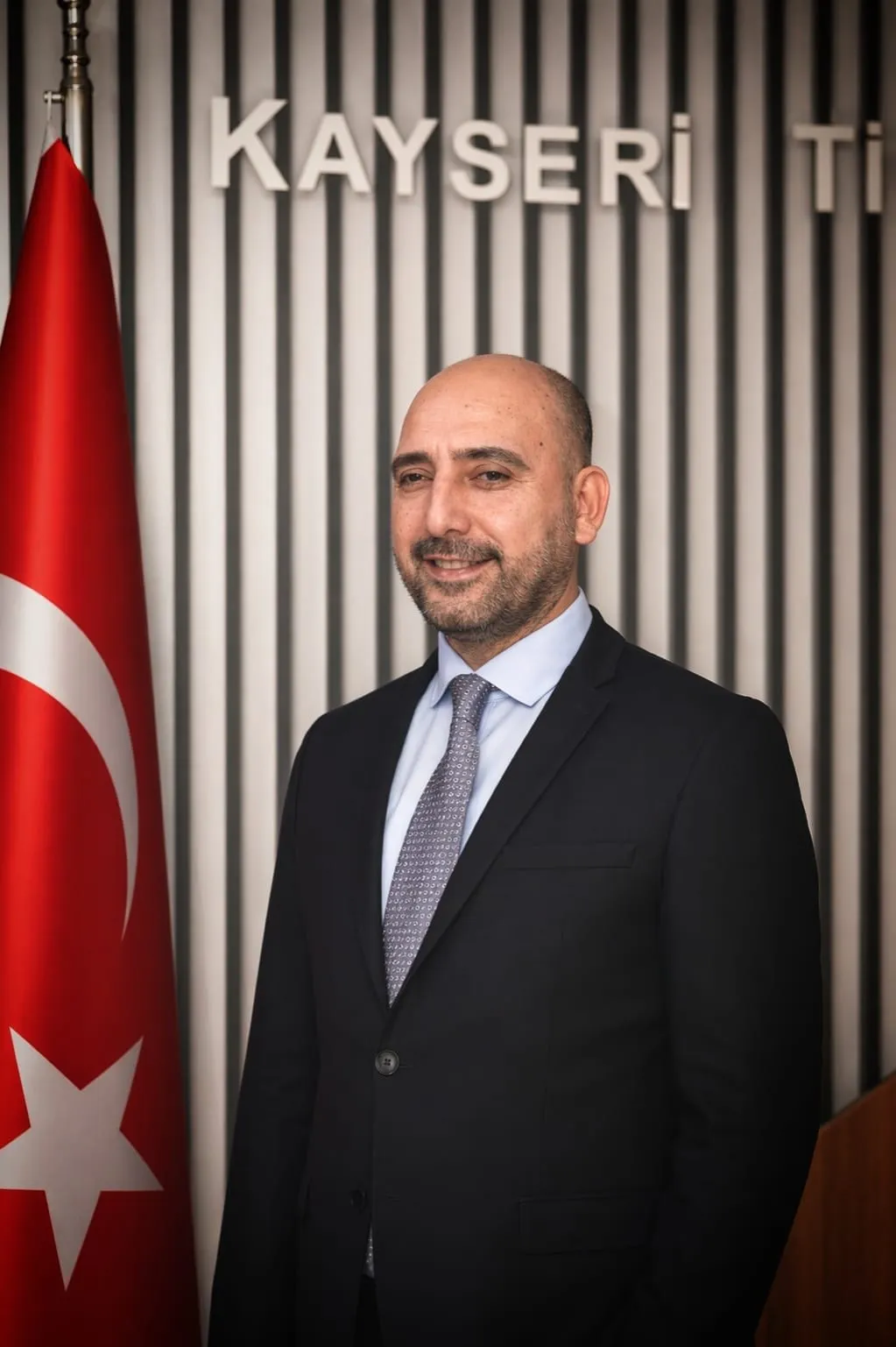 KAYSERİ TİCARET BORSASI (KTB) BAŞKANI RECEP BAĞLAMIŞ, 14 MAYIS DÜNYA ÇİFTÇİLER GÜNÜ DOLAYISIYLA YAYIMLADIĞI MESAJINDA, TARIMSAL ÜRETİMİN ÜLKE EKONOMİSİ VE GIDA GÜVENLİĞİ AÇISINDAN TAŞIDIĞI HAYATİ ÖNEME DİKKAT ÇEKEREK TÜM ÇİFTÇİLERİN GÜNÜNÜ KUTLADI.