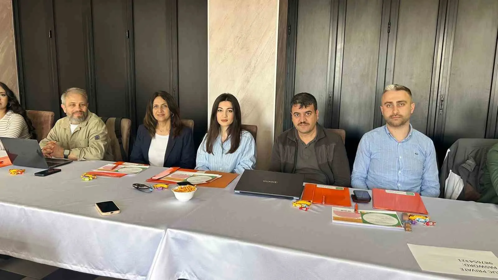 OMÜ İLETİŞİM FAKÜLTESİ HEYETİ, YOUTH4SMARTCİTİES PROJESİ KAPSAMINDA GENÇLİK KATILIMI VE AKILLI ŞEHİR ÇALIŞMALARI İÇİN SIRBİSTAN'DA TEMASLARDA BULUNDU.