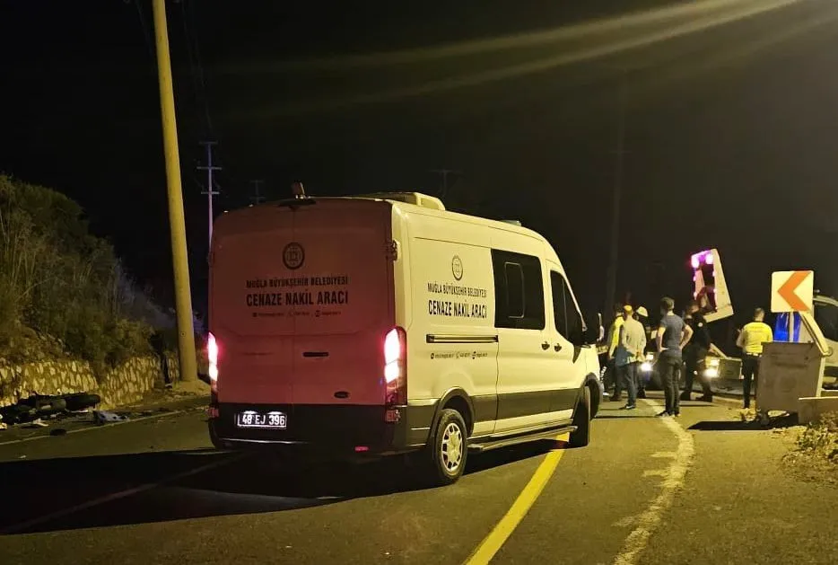 MARMARİS’TE TRAFİK KAZASI: 2 ÖLÜ
