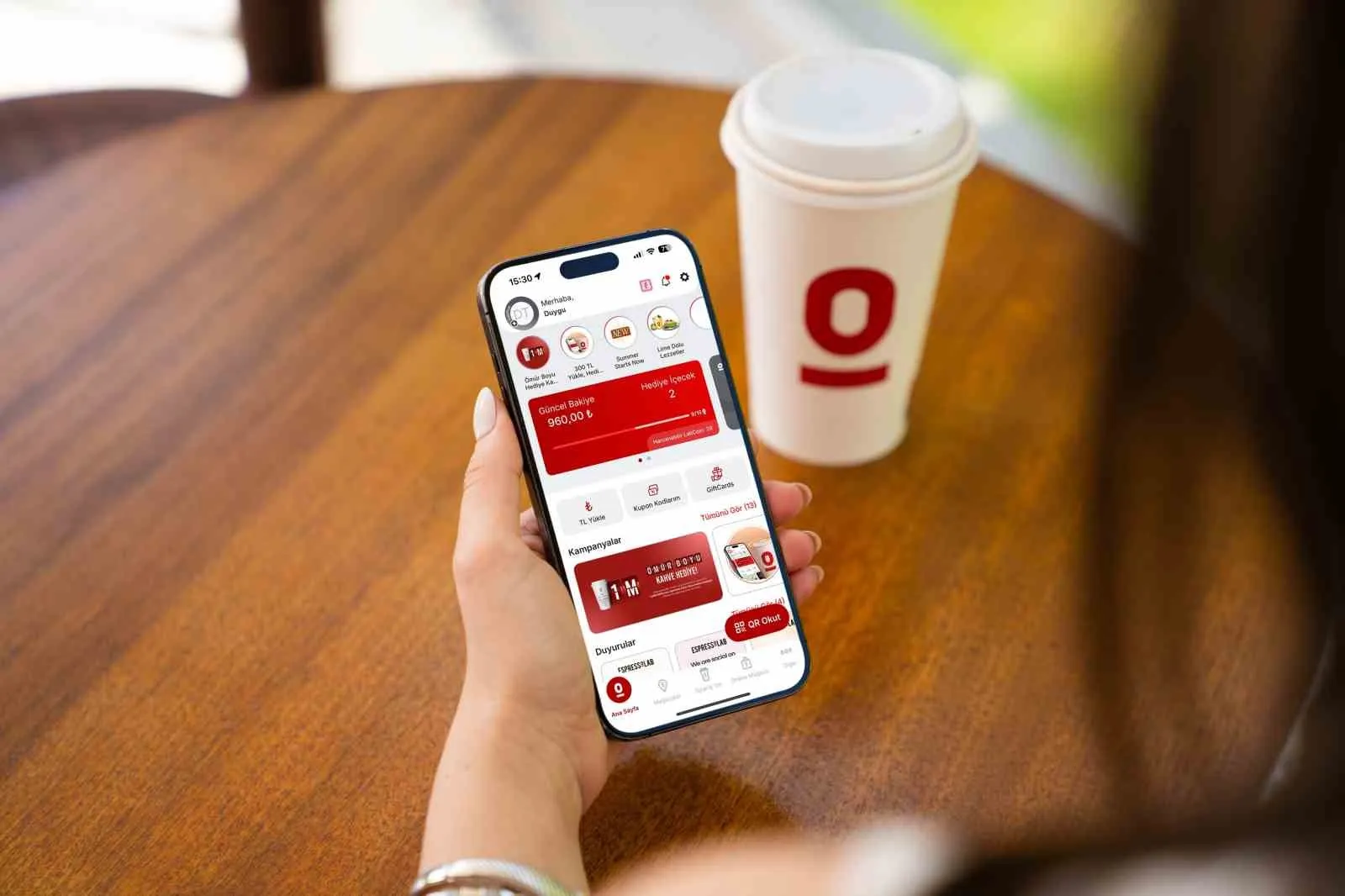TÜRKİYE’NİN ÖNDE GELEN KAHVE ZİNCİRLERİNDEN ESPRESSOLAB, MOBİL UYGULAMASINA ÜYE OLAN 1 MİLYONUNCU KULLANICIYA ÖMÜR BOYU BEDAVA KAHVE HEDİYE EDECEĞİNİ DUYURDU.
