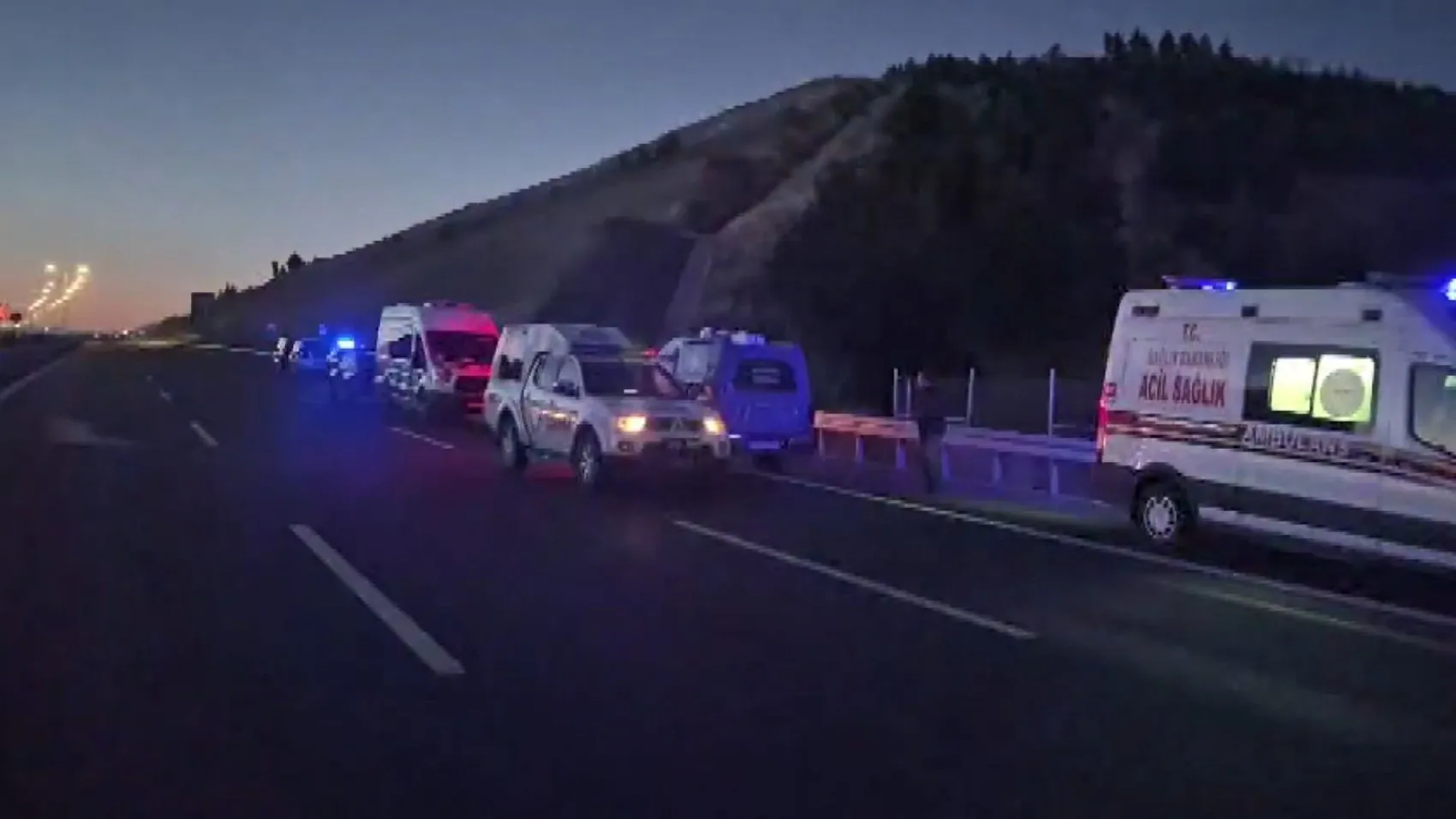 Denizli yolunda otobüs faciası 8 can kaybı var