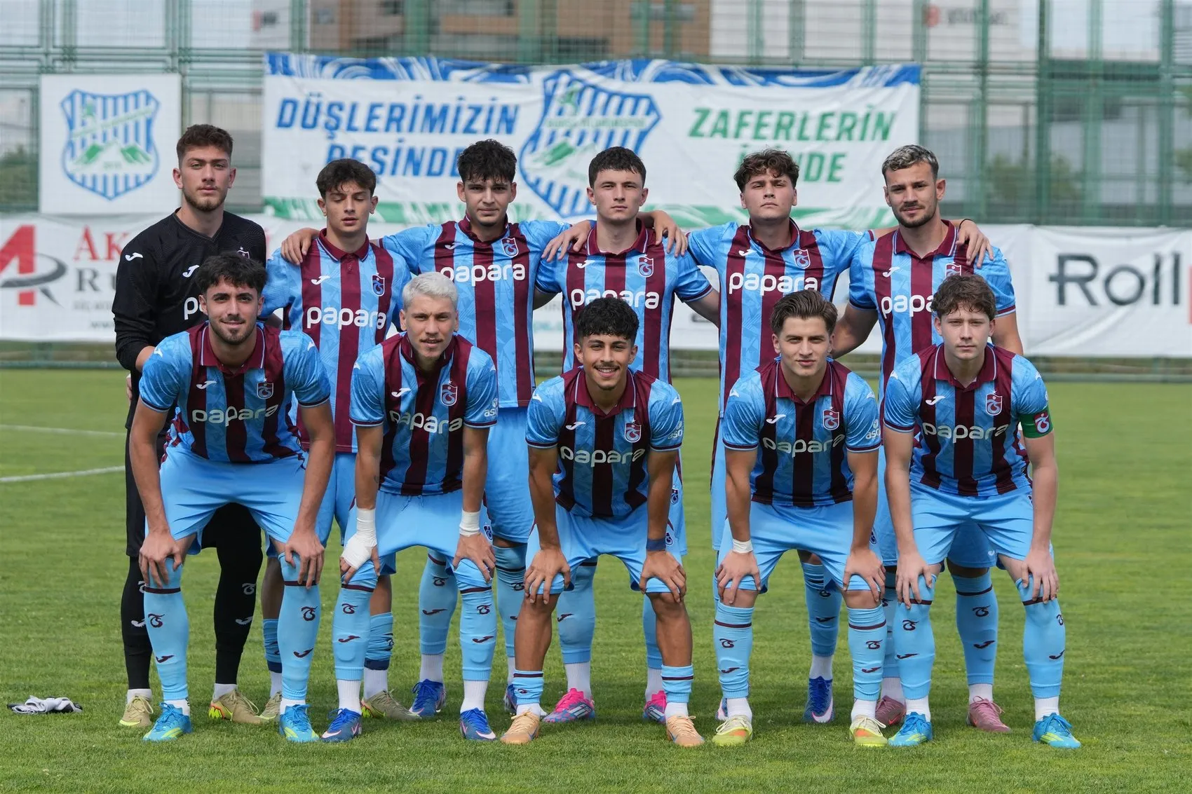 Göztepe U19 takımı Bursa’da Türkiye şampiyonluğunu kazandı