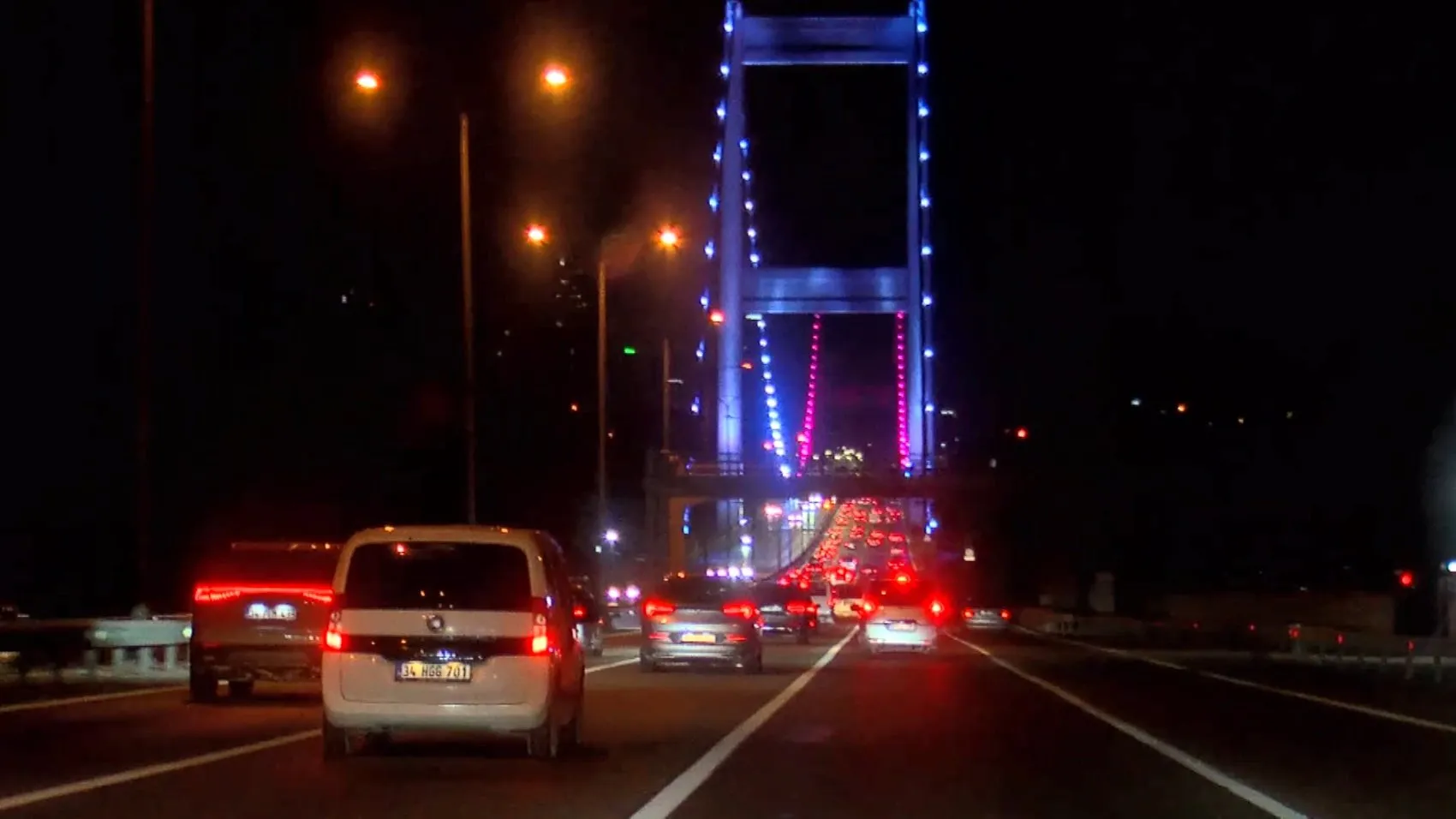 Bayram dönüşü İstanbul trafiğinde son durum