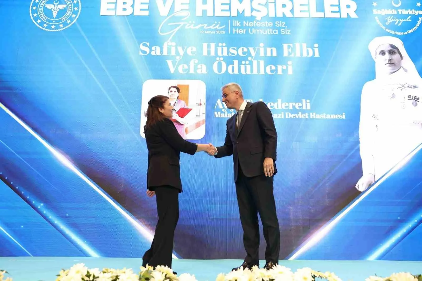 YILIN HEMŞİRELERİ ÖDÜLLENDİRİLDİ