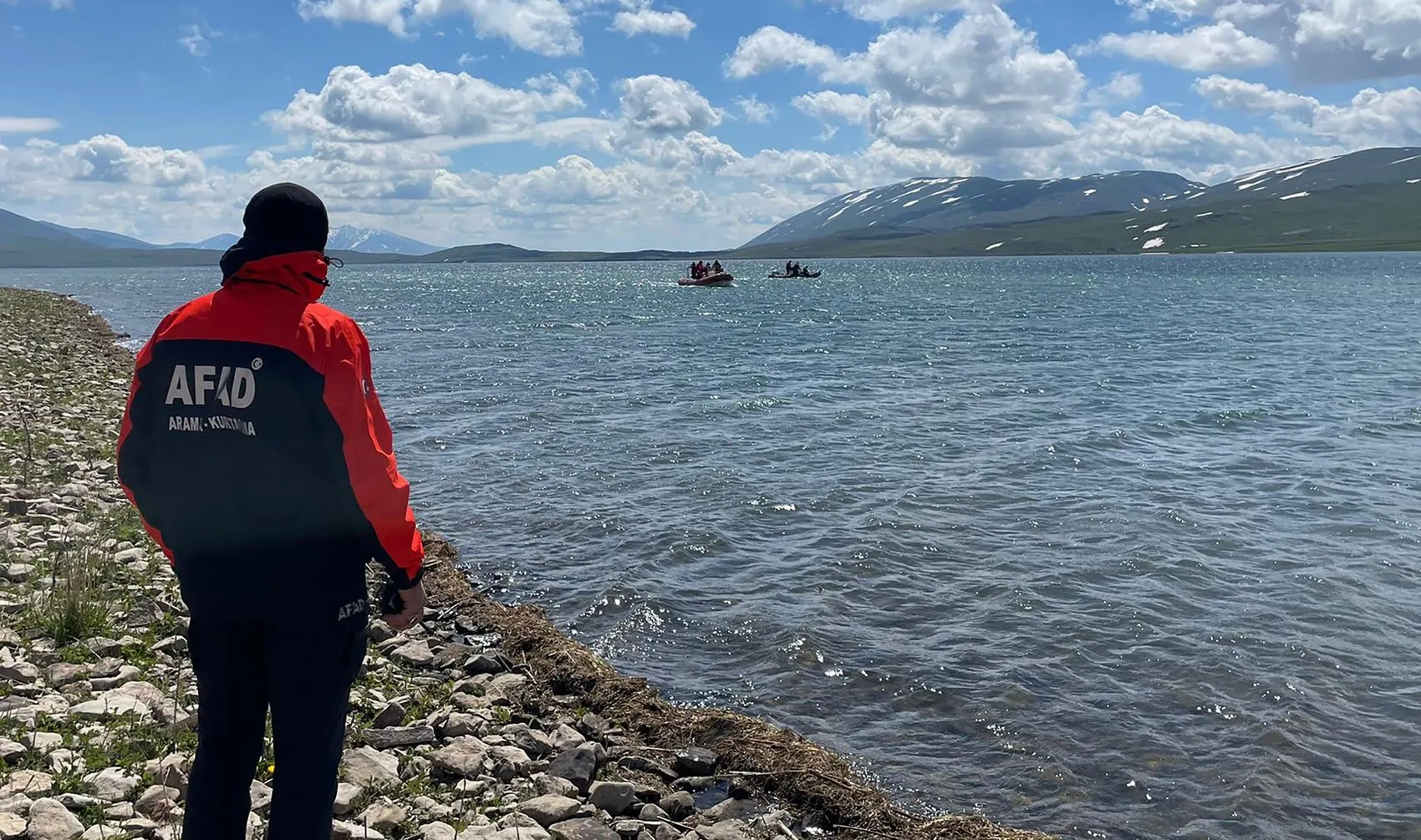 Ağrı Balık Gölü'nde teknesi boş bulunan gençten kötü haber geldi