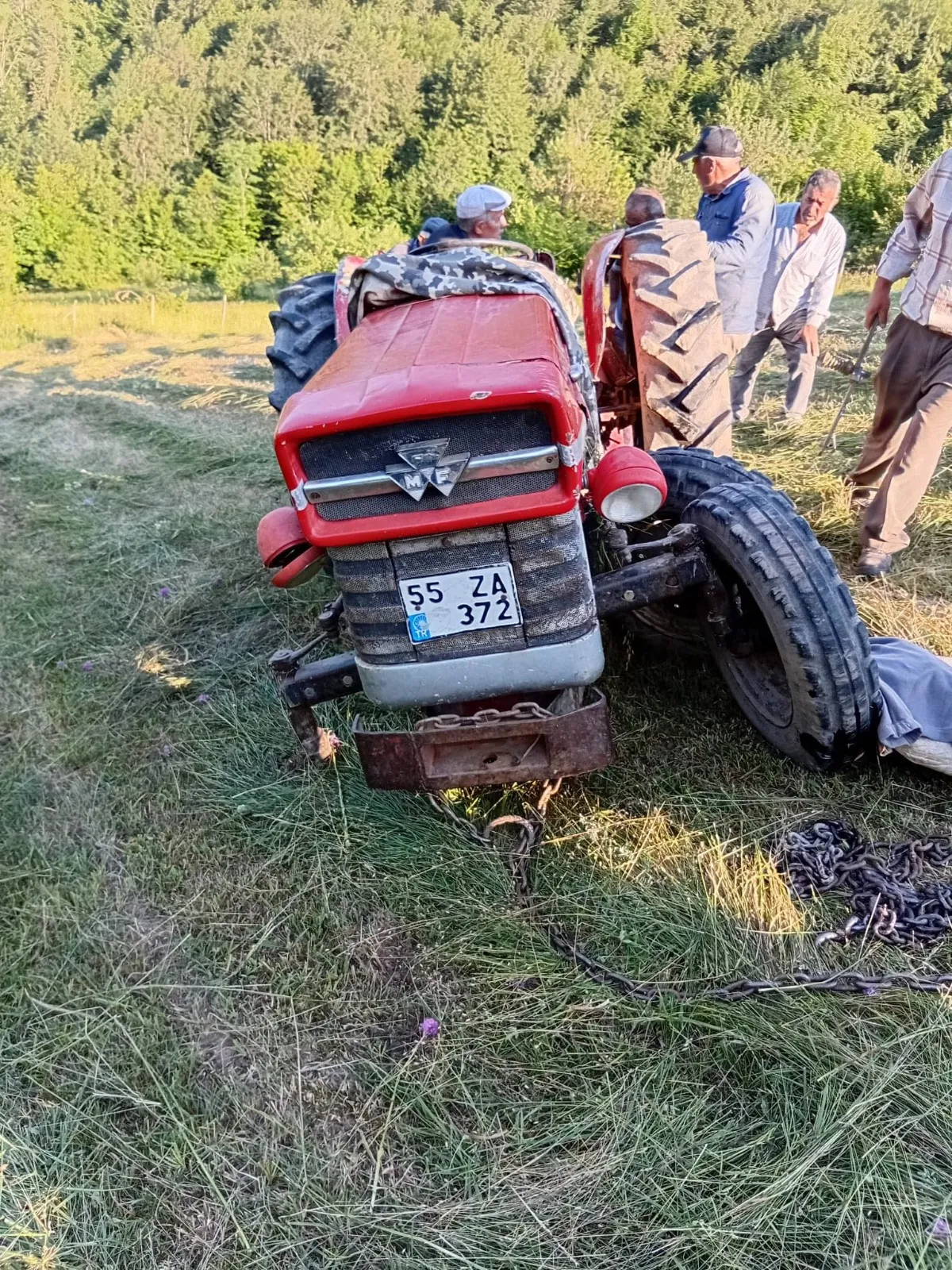 Ladik'te traktör kazası geçiren muhtar için helikopter havalandı