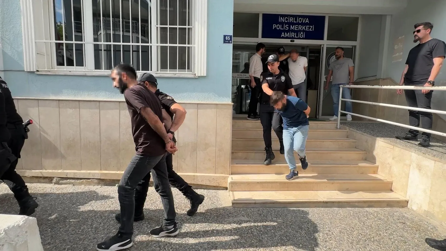Sosyal medyadan tanışıp evine gittiği kadın tarafından tuzağa düşürüldü