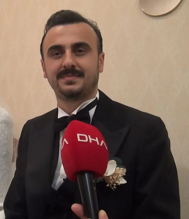 İki evladını kaybeden aile oğullarının düğününde hayata tutundu