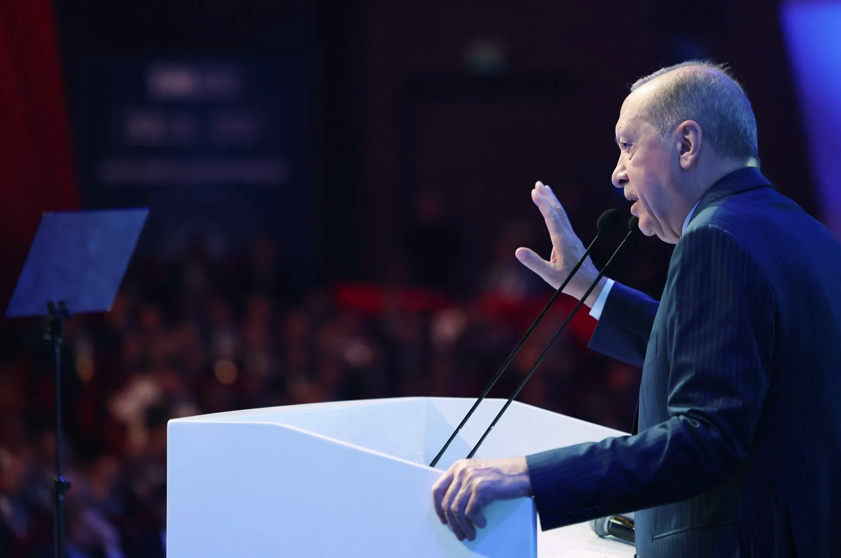 Erdoğan ihracatçılara kredi desteğini artırdı