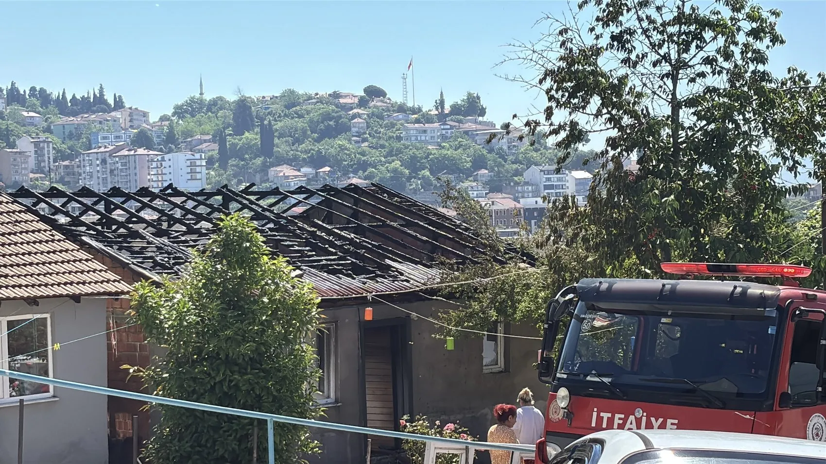 İzmit'te korku dolu anlar evi ateşe verip kaçtı