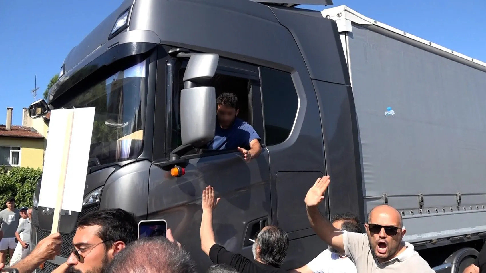 Samsun'da bir çocuğun hayatını kaybettiği kavşakta eylem