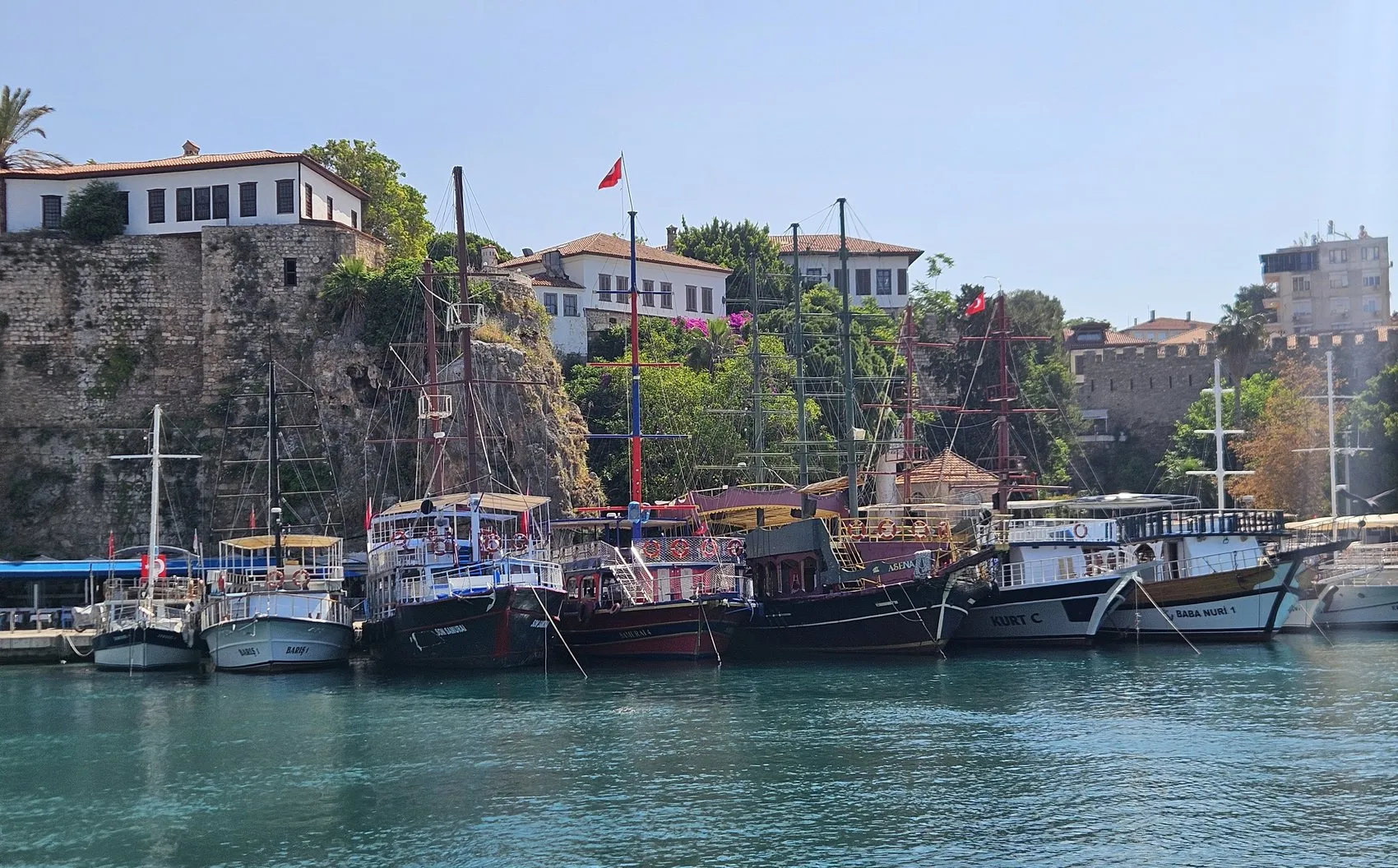 Denizlerdeki eski teknelere kentsel dönüşüm modeli geliyor